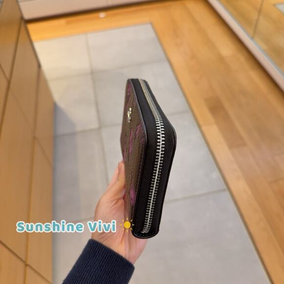 NWT Coach Long Zip Around Wallet With Floral Print CCL36 Black/Purple - Picture 2 of 10